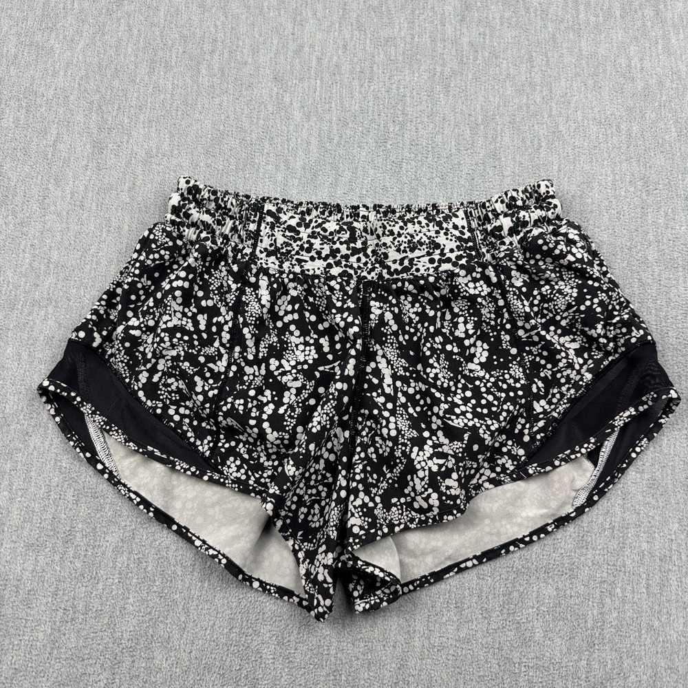 Lululemon Shorts Womens 6 Black Hotty Hot II 2.5" Athletic Running Gym Workout